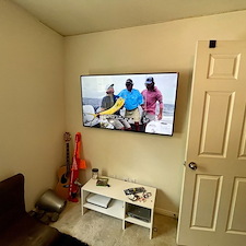 Houston-TV-Mounting-by-Hargrett-Electronics-We-Came-We-Leveled-We-Mounted 24