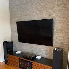 If-youre-looking-for-affordable-professional-TV-mounting-in-Houston-Hargrett-Electronics-has-you-covered 1