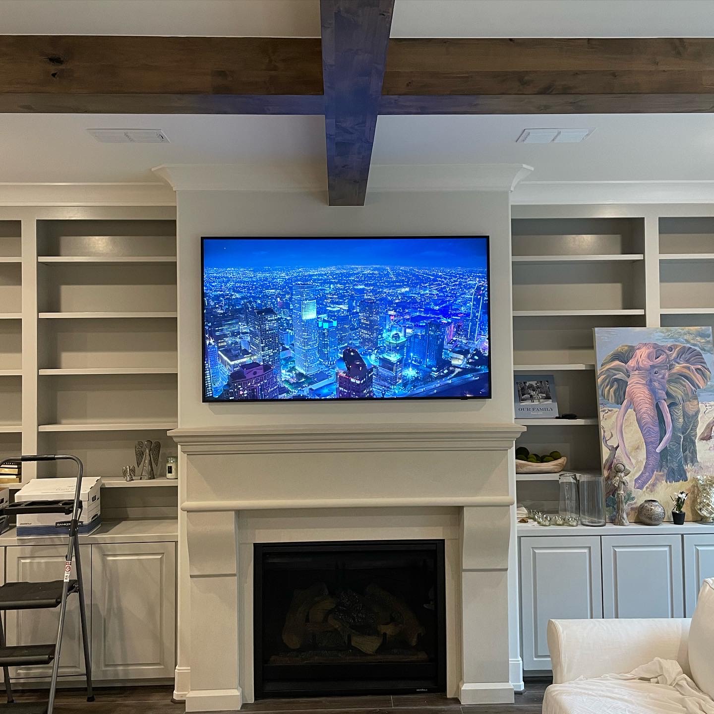Professional TV installation in Jersey Village, Texas