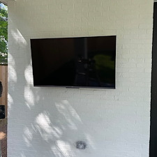 Professional-TV-Mounting-in-Cypress-by-Houstons-Top-Home-Theater-Company 6