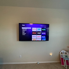 Professional-TV-Mounting-in-Cypress-by-Houstons-Top-Home-Theater-Company 3