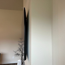 Samsung-Smart-TV-Installation-in-The-Woodlands-Professional-Mounting-for-300 4