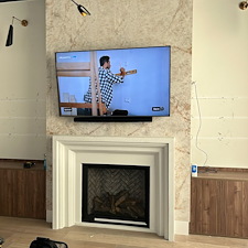 Samsung-Smart-TV-Installation-in-Houston-Professional-Mounting-for-300 4