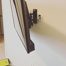 TV-Mounting-in-Houston-by-Hargrett-Electronics-The-Home-Theater-Experts 7